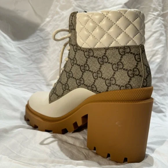 Gucci lace up boots size 38.5 - Picture 4 of 9